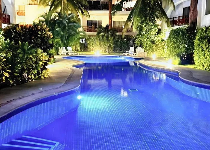Luxury Duplex 2br Pool & Garden View Quiet 30m From 5th Ave With Gym & Parking Playa del Carmen