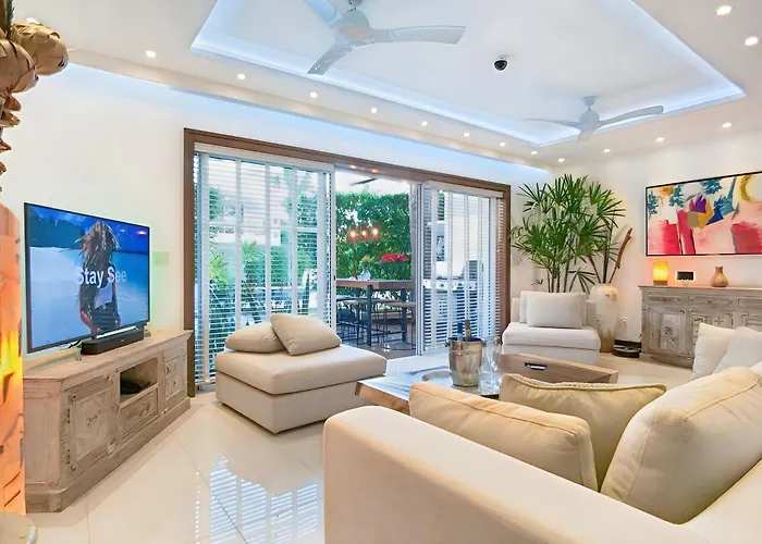 Luxury Duplex 2br Pool & Garden View Quiet 30m From 5th Ave With Gym & Parking Playa del Carmen