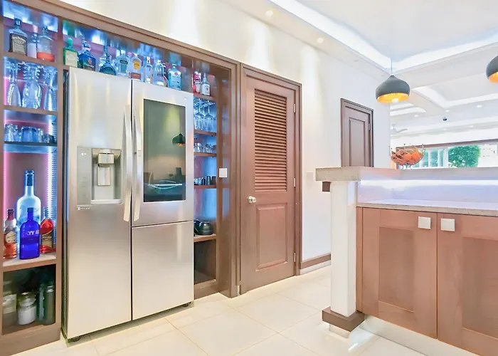 Luxury Duplex 2br Pool & Garden View Quiet 30m From 5th Ave With Gym & Parking