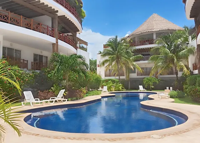 Luxury Duplex 2br Pool & Garden View Quiet 30m From 5th Ave With Gym & Parking * Playa del Carmen